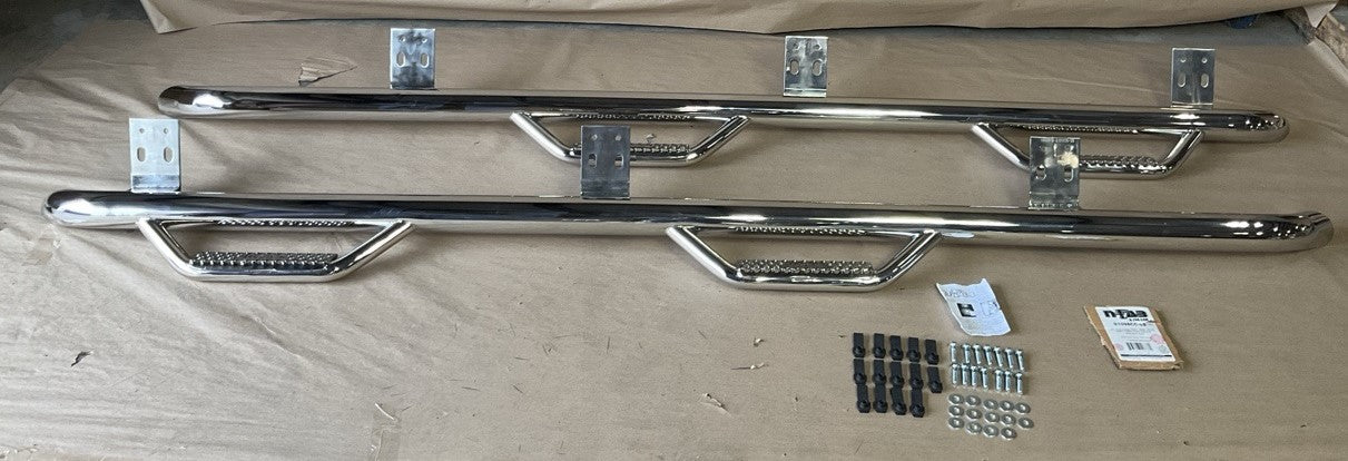 Cosmetic Damage - N-FAB D1098CC-SS Side Step Bars For 10-18 Ram 1500 2500 3500