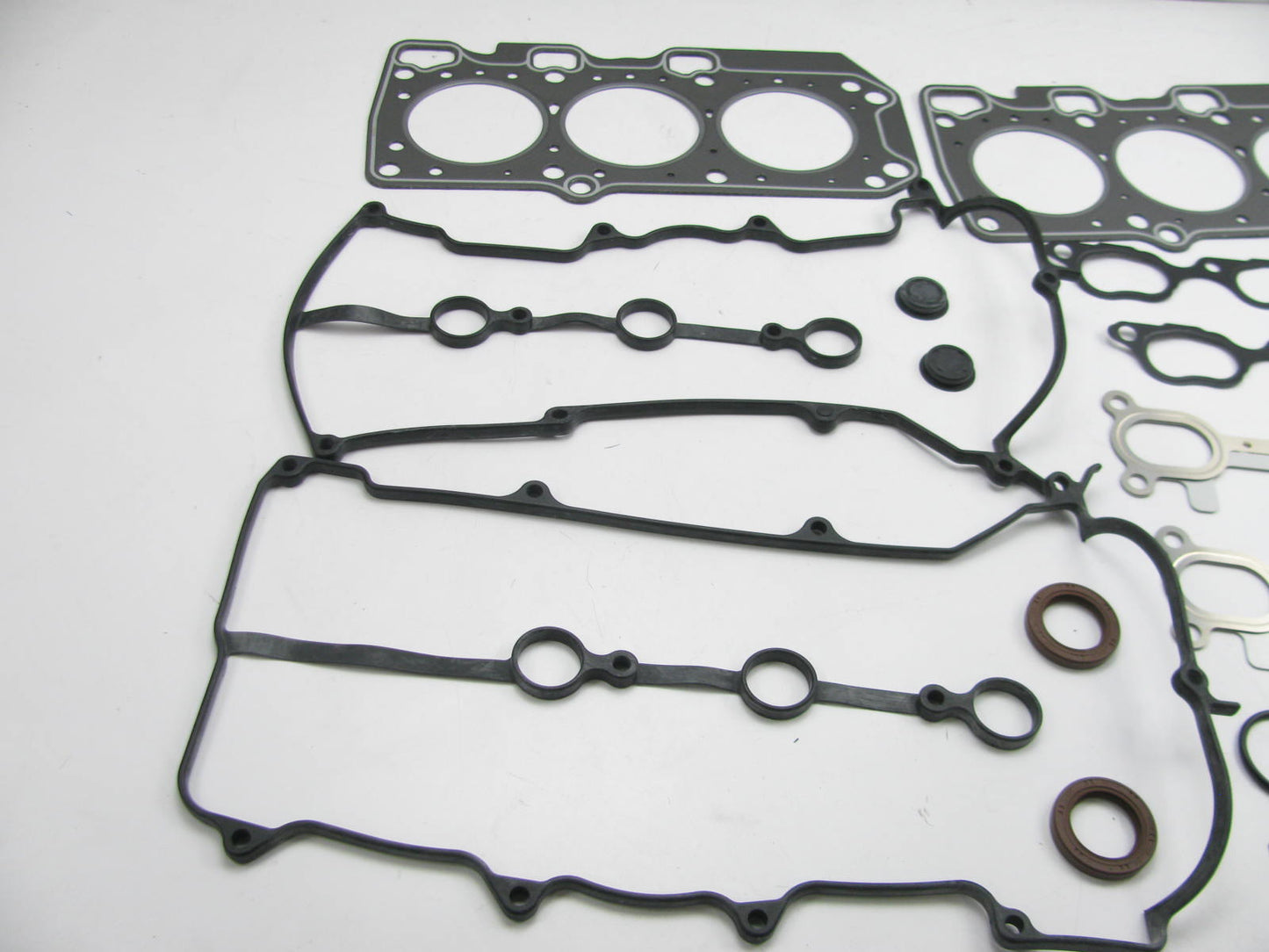 Nakamoto 2000-04349 Cylinder Head Gasket Set 1995-1999 Mazda Millenia 2.3L-V6