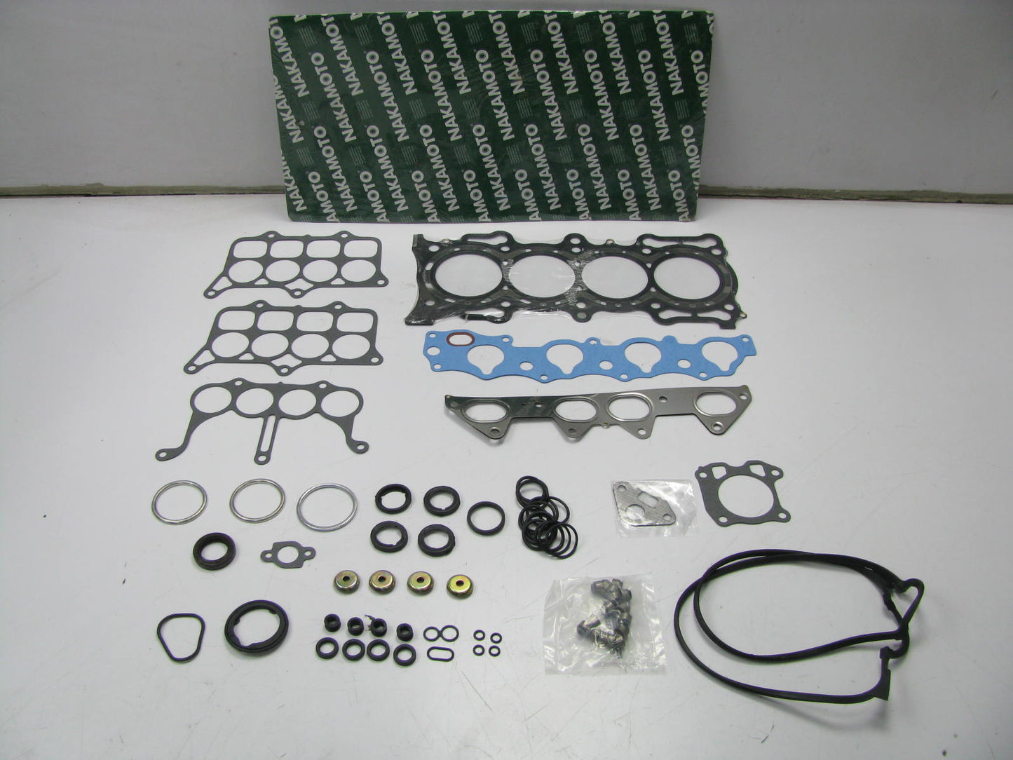 Nakamoto 2000-55501 Cylinder Head Gasket Set 1994-1997 Honda Isuzu 2.2L-L4