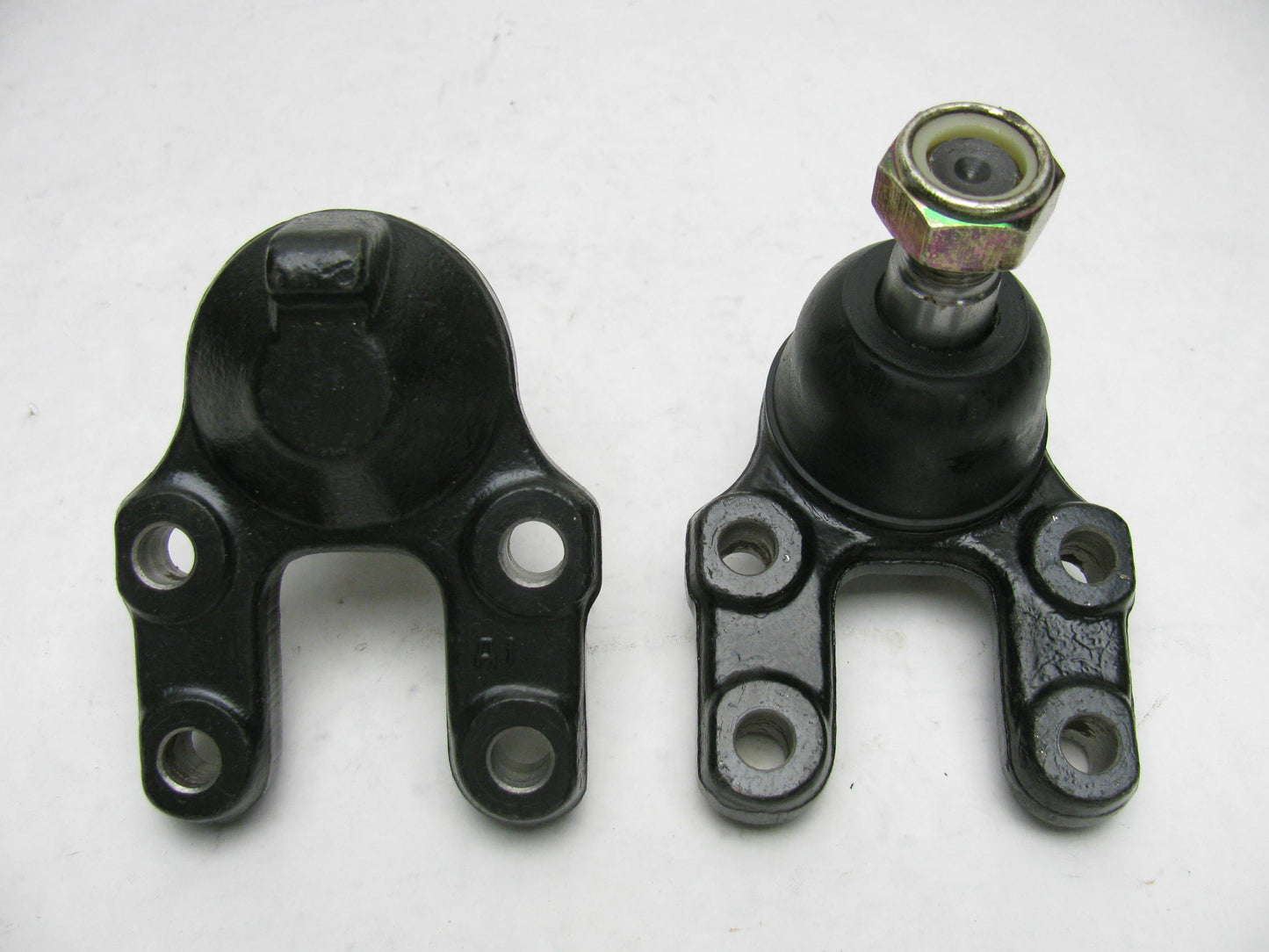 (x2) Front Lower Ball Joint Napa 10423  For 86-94 Nissan D21 4WD Truck
