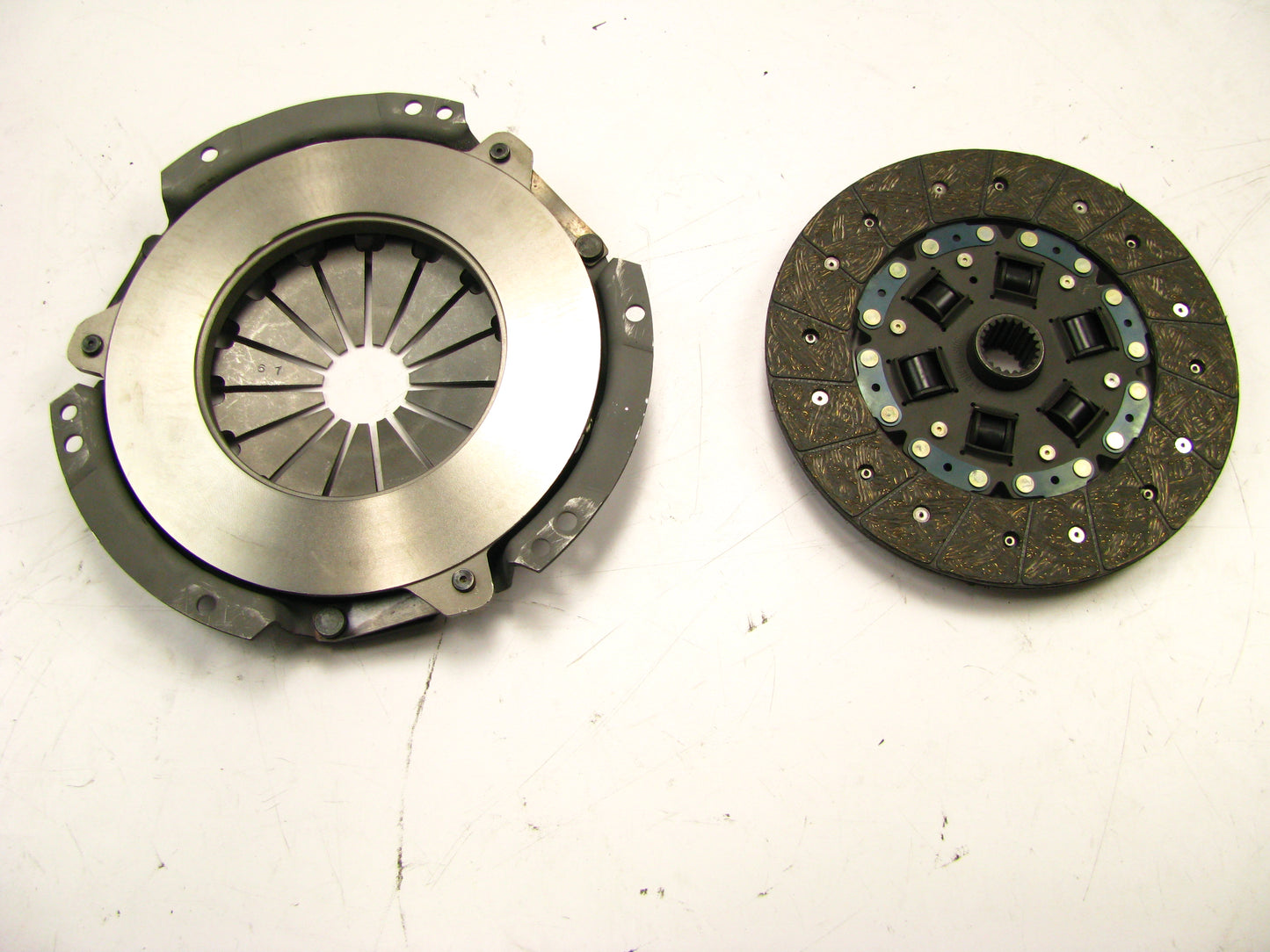Napa 1106059 Clutch Kit for 1988-95 Toyota 4Runner Pickup 1993-94 T100 3.0L-V6
