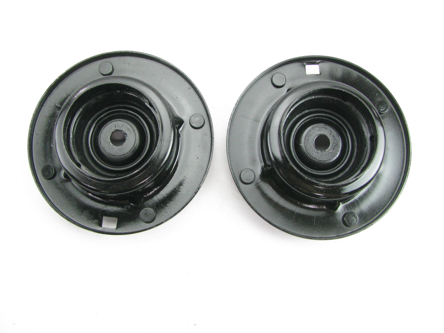 (2) Napa 261-3330 FRONT Strut Mounts - PAIR