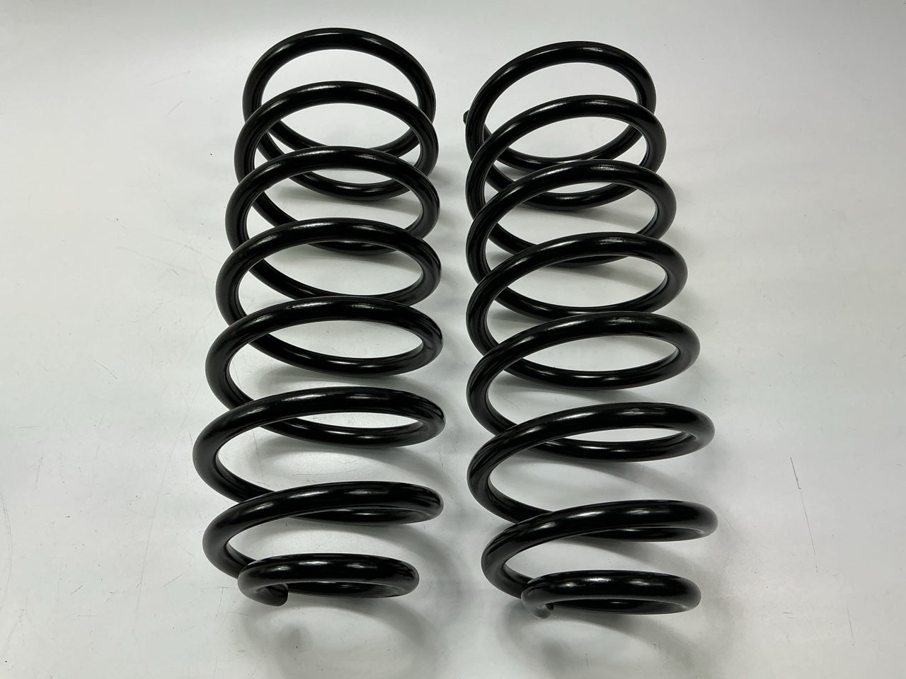 Napa 277-3512 Front Constant Rate Spring Coil Springs