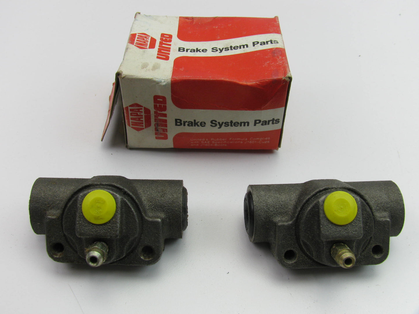 (2) Napa 37288 Drum Brake Wheel Cylinder - Rear Left / Right