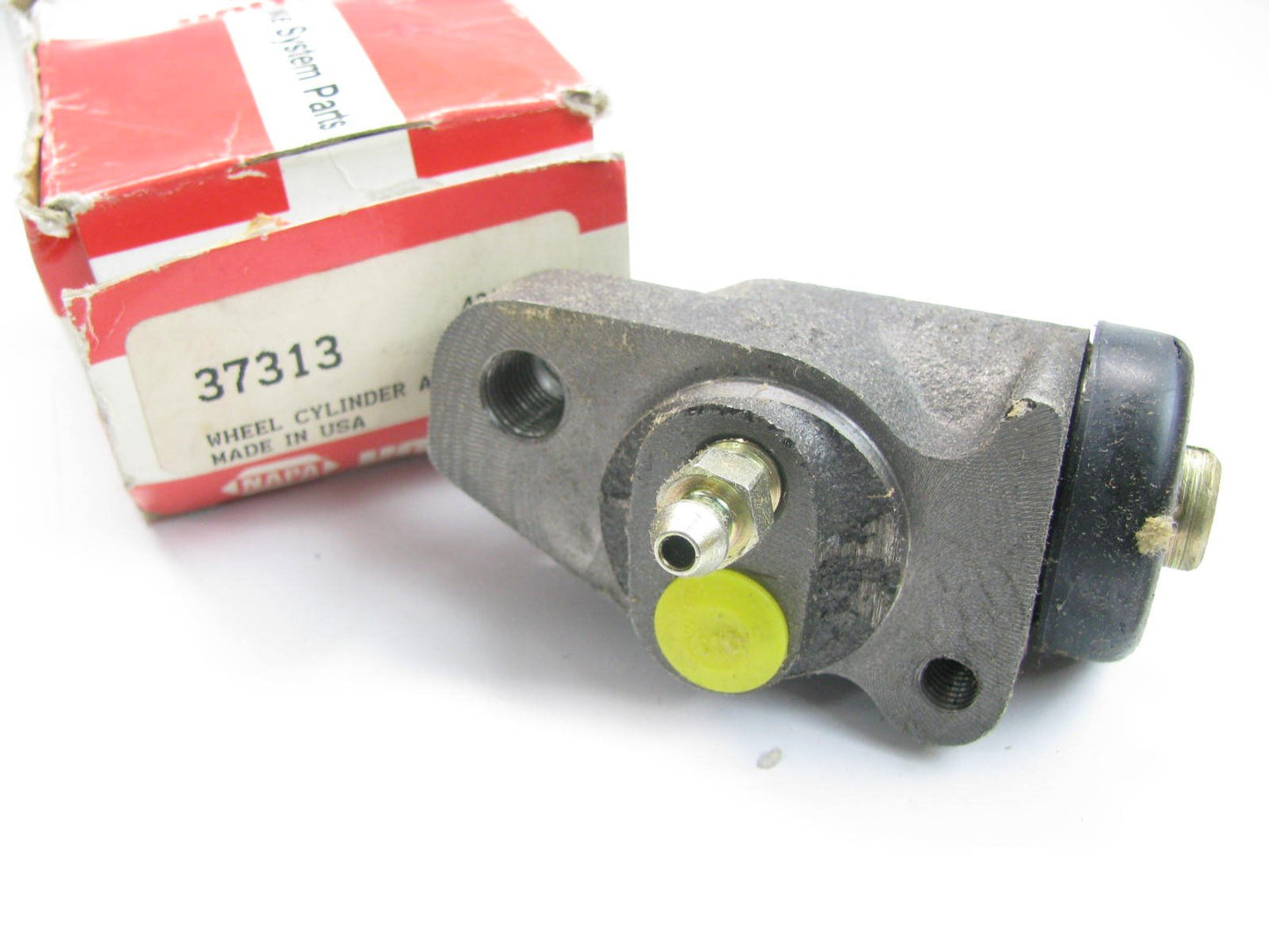 Napa 37313 FRONT RIGHT Drum Brake Wheel Cylinder For 1972-1975 Chevrolet LUV
