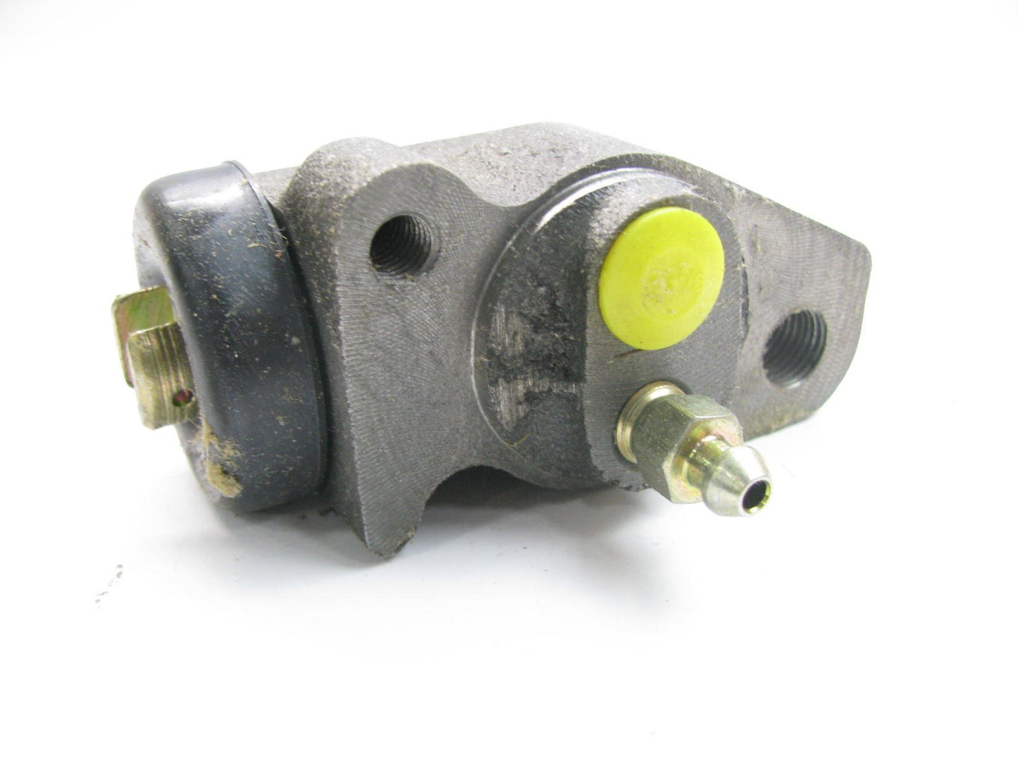 Napa 37313 FRONT RIGHT Drum Brake Wheel Cylinder For 1972-1975 Chevrolet LUV