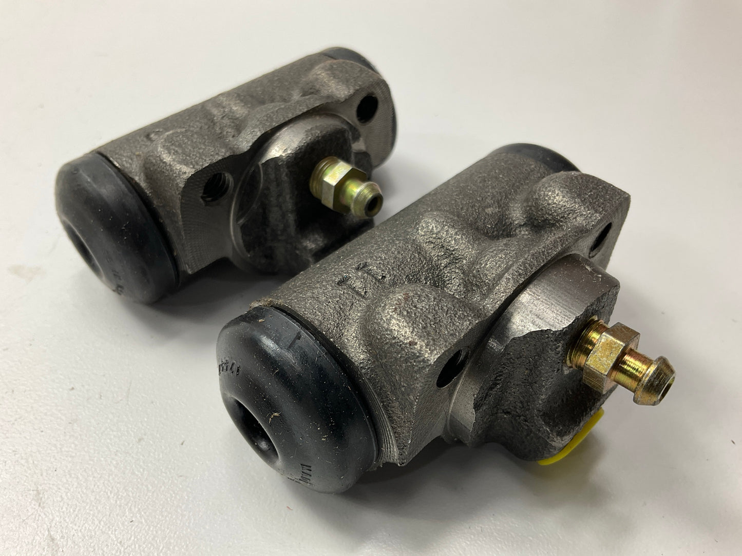 (2) Napa 37342 Rear Drum Brake Wheel Cylinder