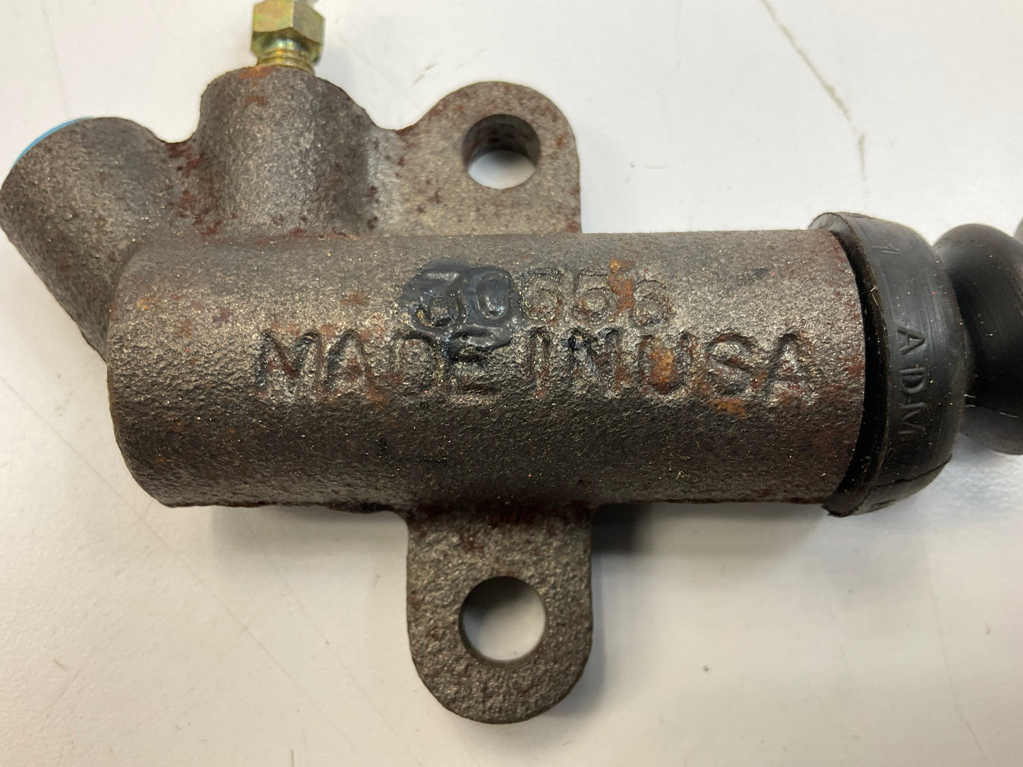 MISSING PUSH ROD - Napa 37399 Clutch Slave Cylinder