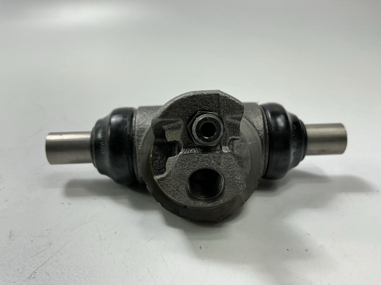 Napa 37531 Rear Drum Brake Wheel Cylinder