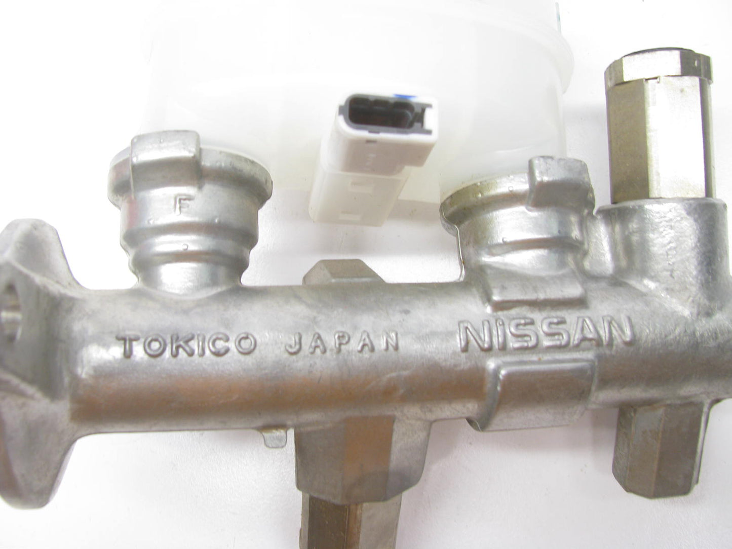 Napa 390006 Brake Master Cylinder For 1991-1994 Nissan Sentra