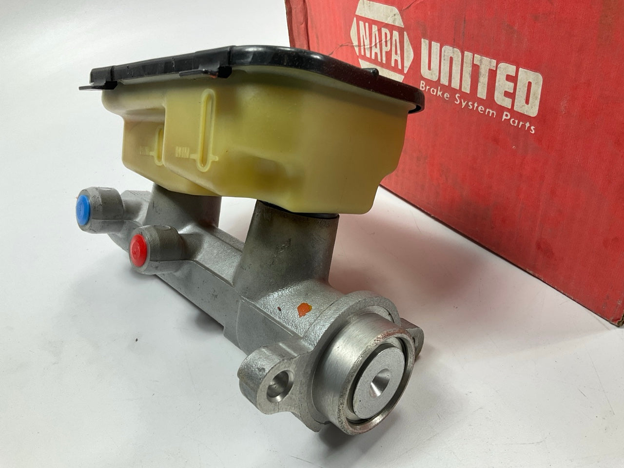 Napa 390127 Brake Master Cylinder - 1993 Buick Roadmaster, 1993 Chevy Caprice