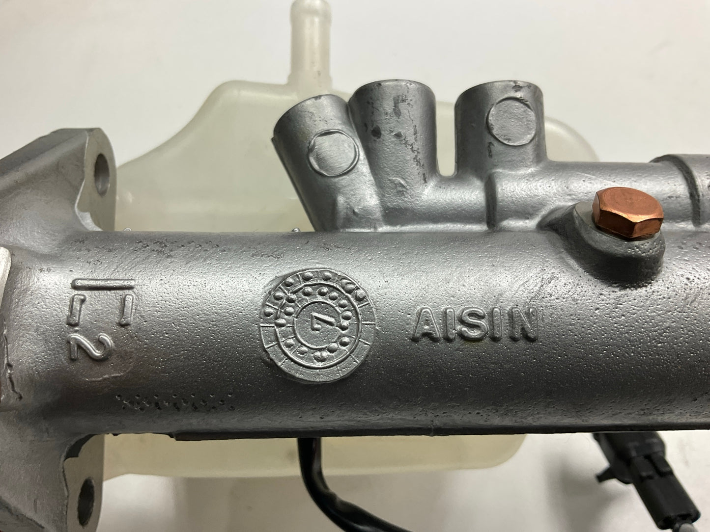 Napa 390196 Brake Master Cylinder Genuine OEM Aisin - 1993-1994 Lexus LS400