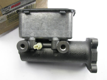 Napa 390628 Brake Master Cylinder For 1995-1998 Freightliner FC70, Ford B800