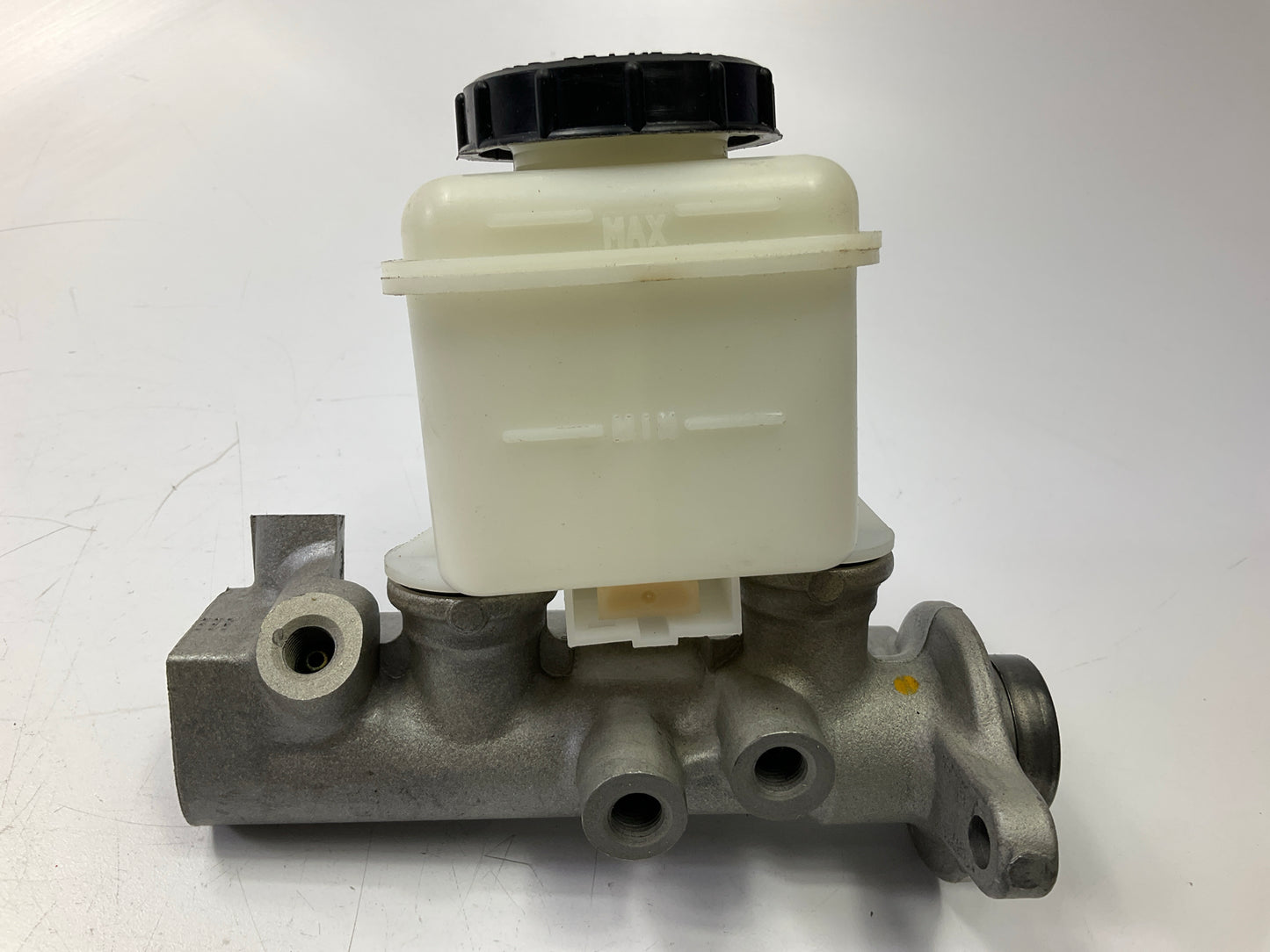 Napa 39599 Brake Master Cylinder For 1986-1988 Nissan Sentra, Pulsar NX