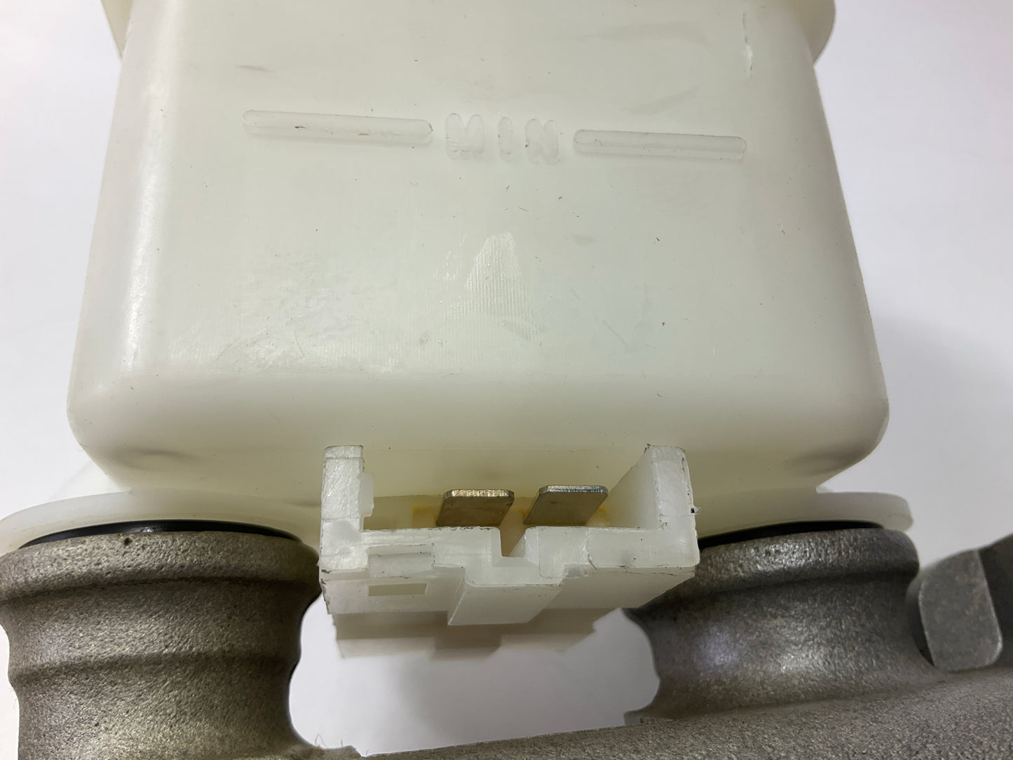 Napa 39599 Brake Master Cylinder For 1986-1988 Nissan Sentra, Pulsar NX