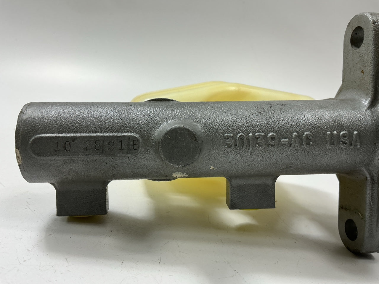 Napa Brake Master Cylinder For 1985-1986 Sprint, Firefly, Forsa (WITHOUT RESER.)