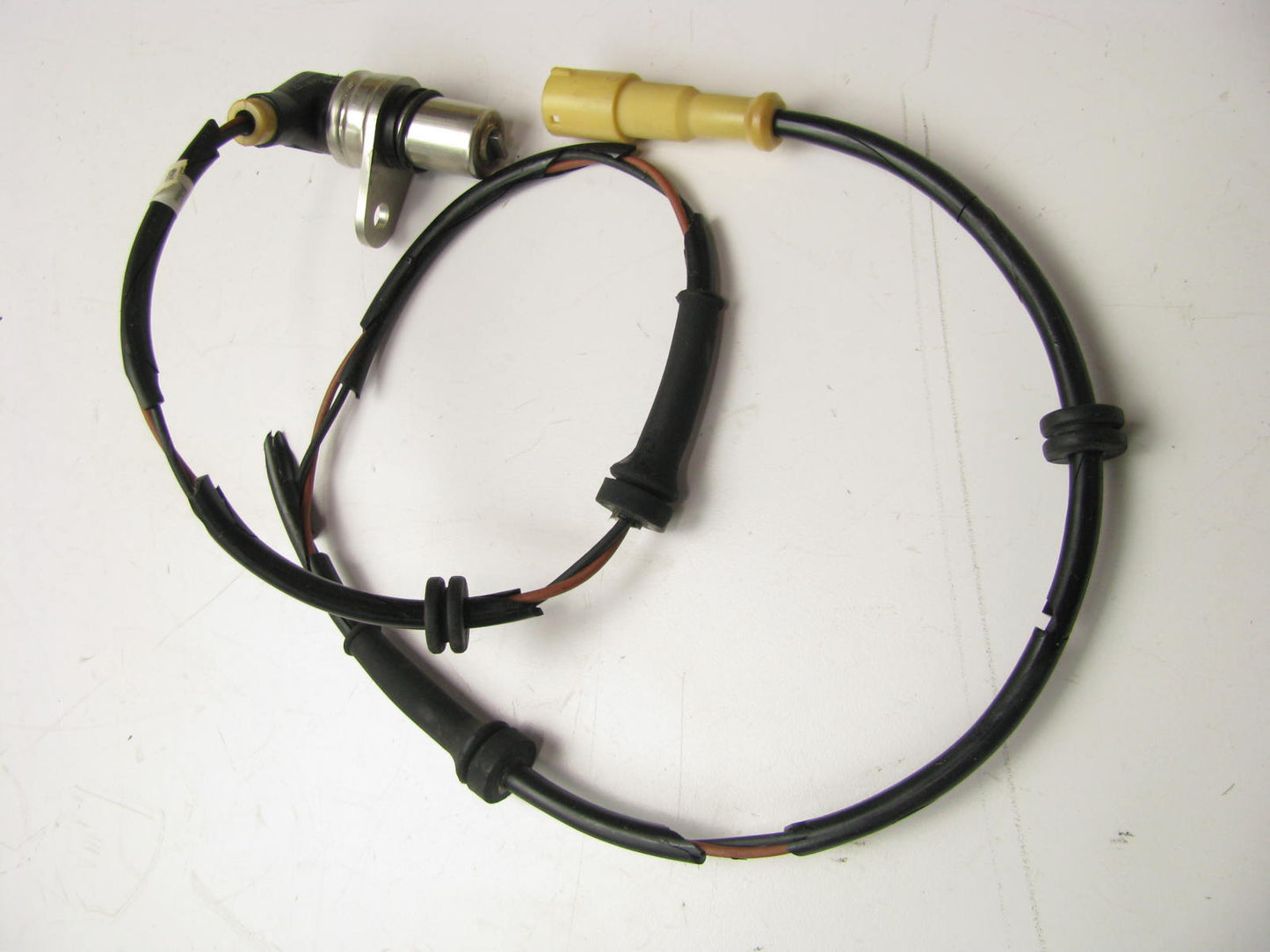 Napa 530004 Rear Right ABS Wheel Speed Sensor - DAMAGED INSULATION