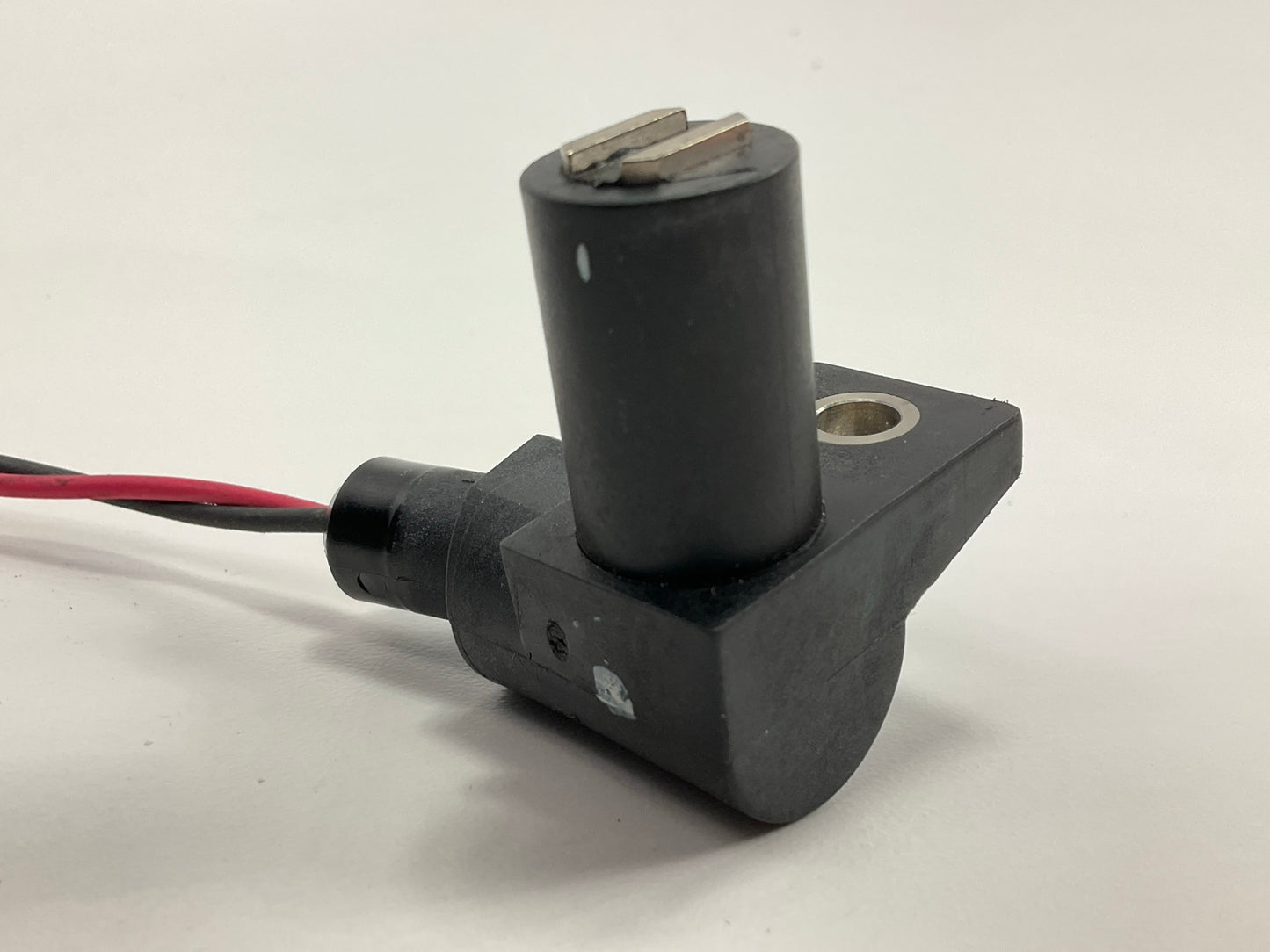 DAMAGED INSULATION SEE PHOTOS - Napa 530350 Front Left ABS Wheel Speed Sensor