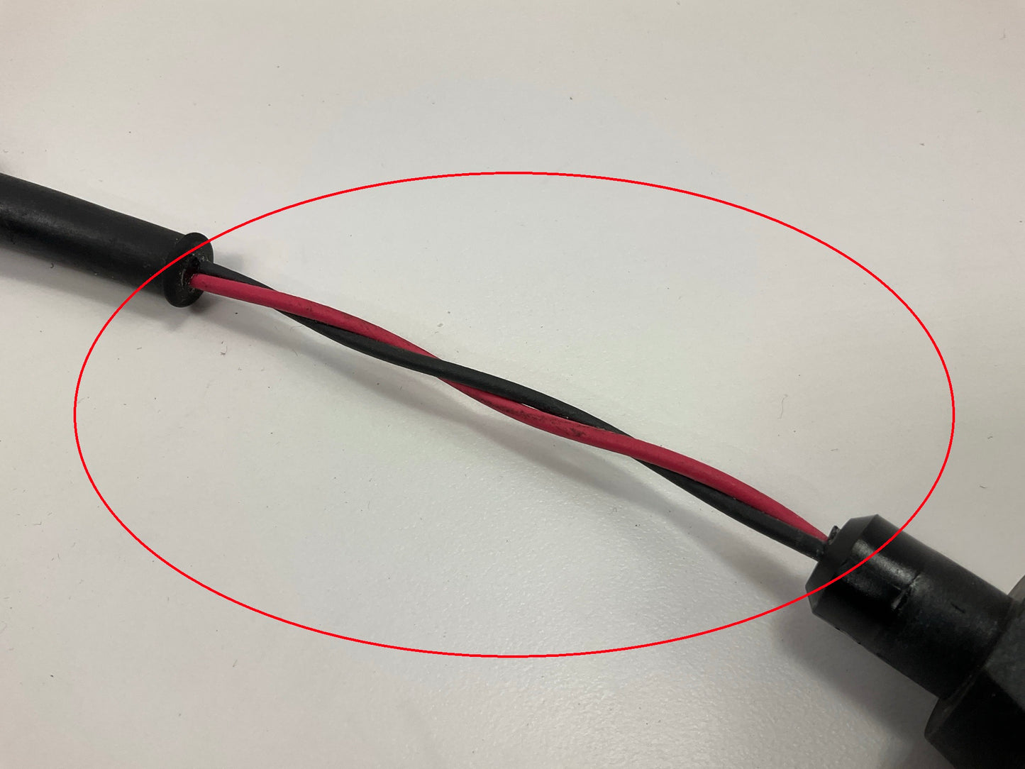 DAMAGED INSULATION SEE PHOTOS - Napa 530350 Front Left ABS Wheel Speed Sensor