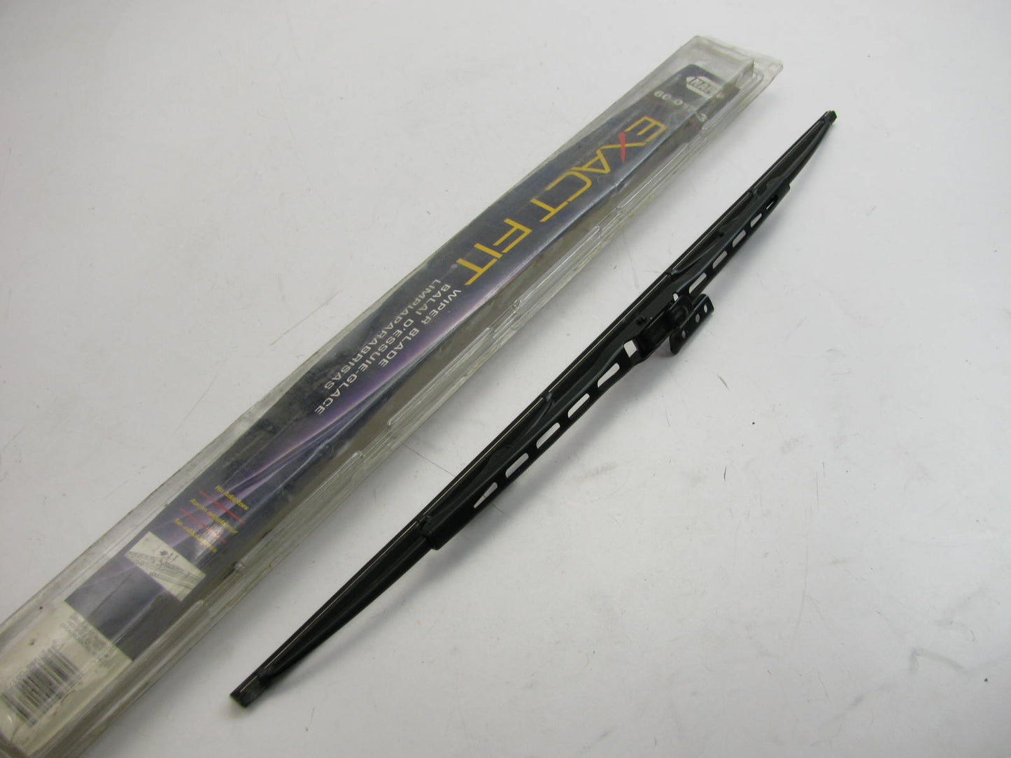 Napa 60-017-3 Front Exact Fit Windshield Wiper Blade - 17''