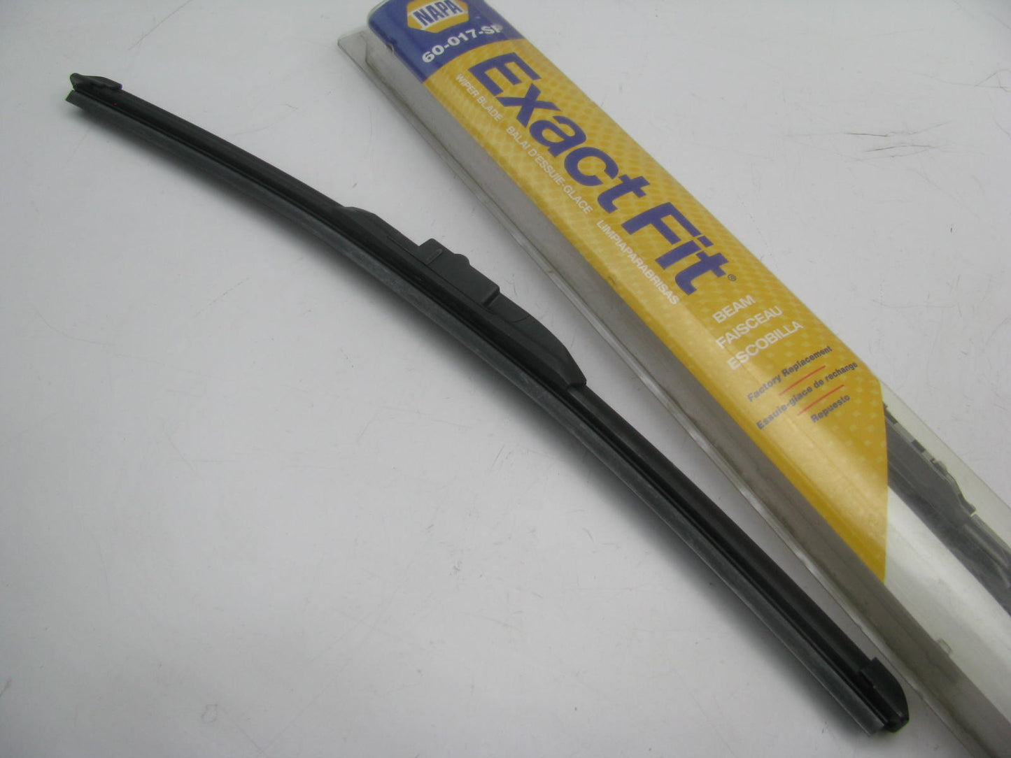 Napa 60-017-SP Front Exact Fit Windshield Wiper Blade - 17''