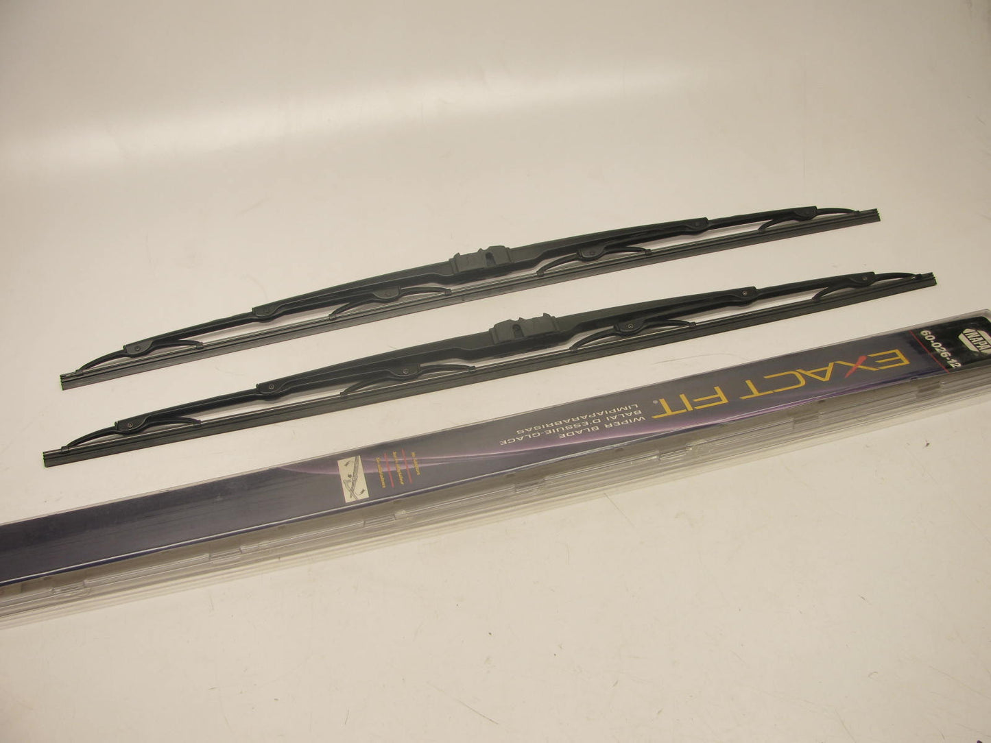 (2) Napa 60-026-12 Windshield Wiper Blade - 26'' - PRICED FOR THE PAIR