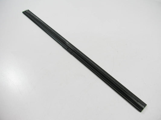 Napa 60-1651 Heavy Duty Flat Windshield Wiper Blade - 16''