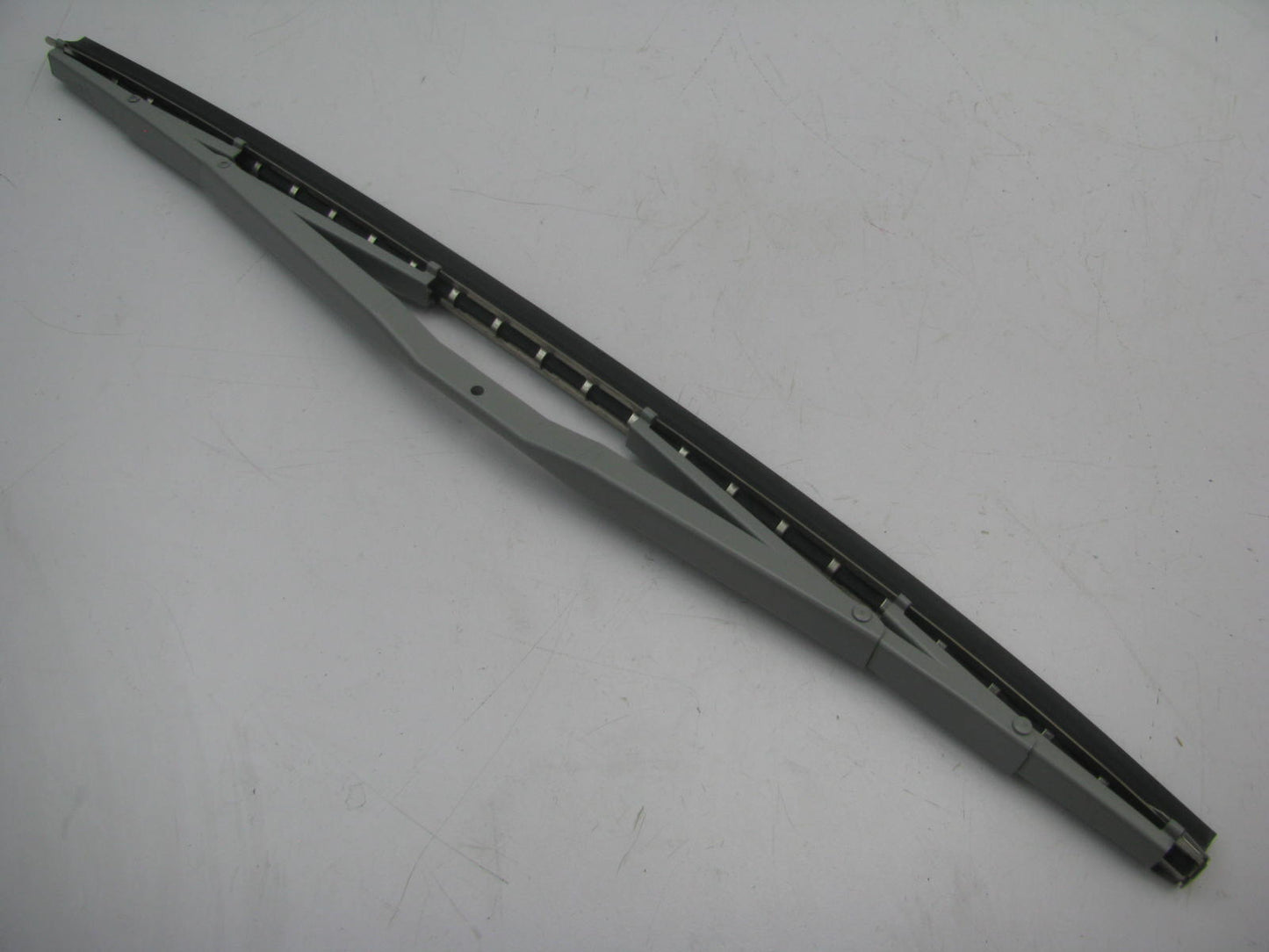 Napa 60-1665 Front Fleet Edge Windshield Wiper Blade - 16''