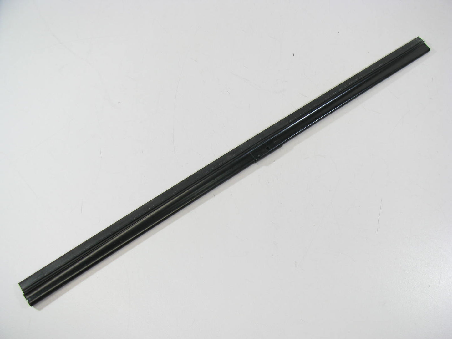 Napa 60-1851 Flat Windshield Wiper Blade - 18''