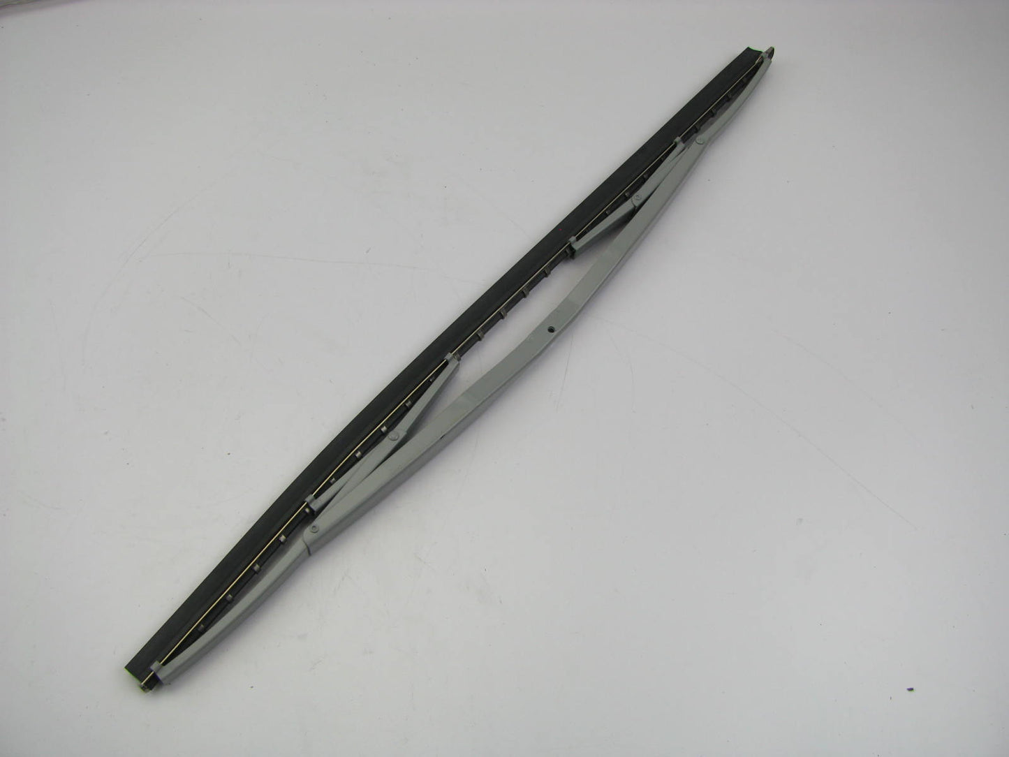 Napa 60-1865 Front Fleet Edge Windshield Wiper Blade - 18''