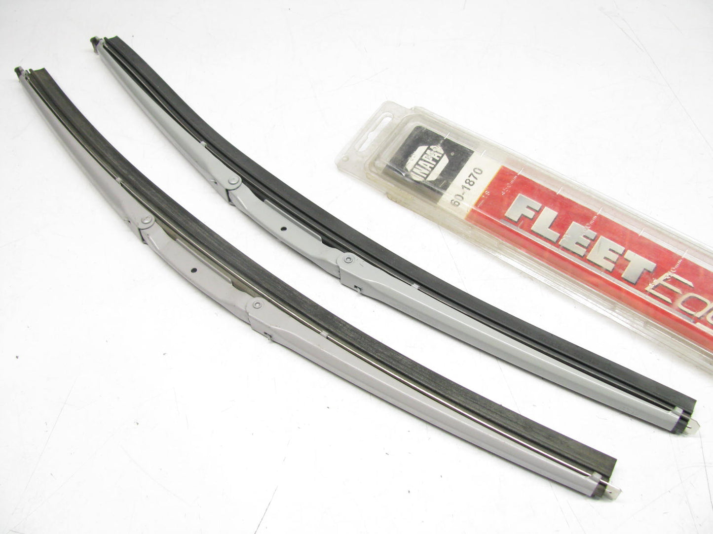 (2) Napa 60-1870 Front Fleet Edge Windshield Wiper Blade - 18''