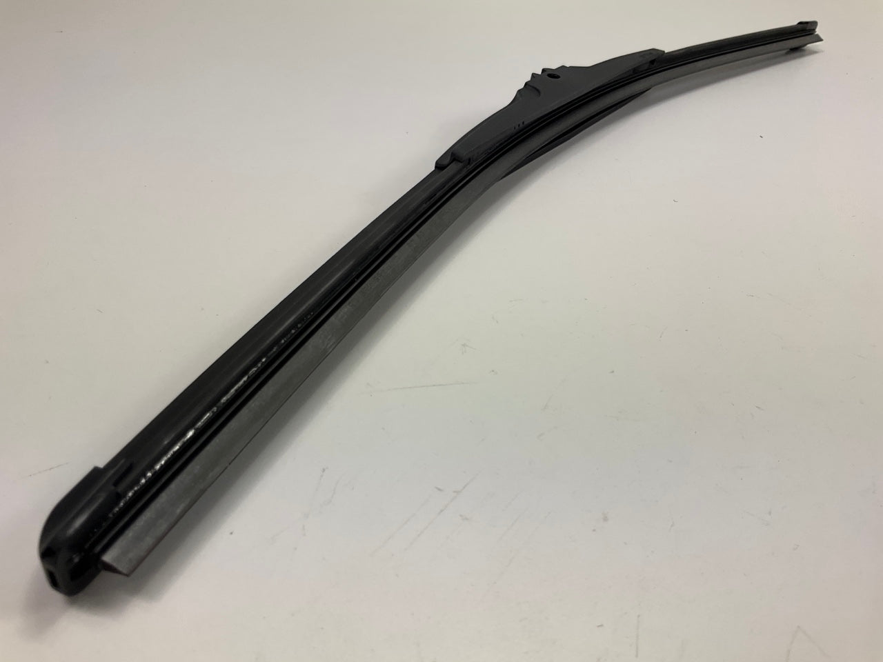 Napa 60-2043-12 Front Neo Form Windshield Wiper Blade - 20''