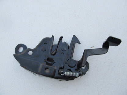 Napa 675-5234 Hood Catch Latch For 1998-2001 Nissan Altima