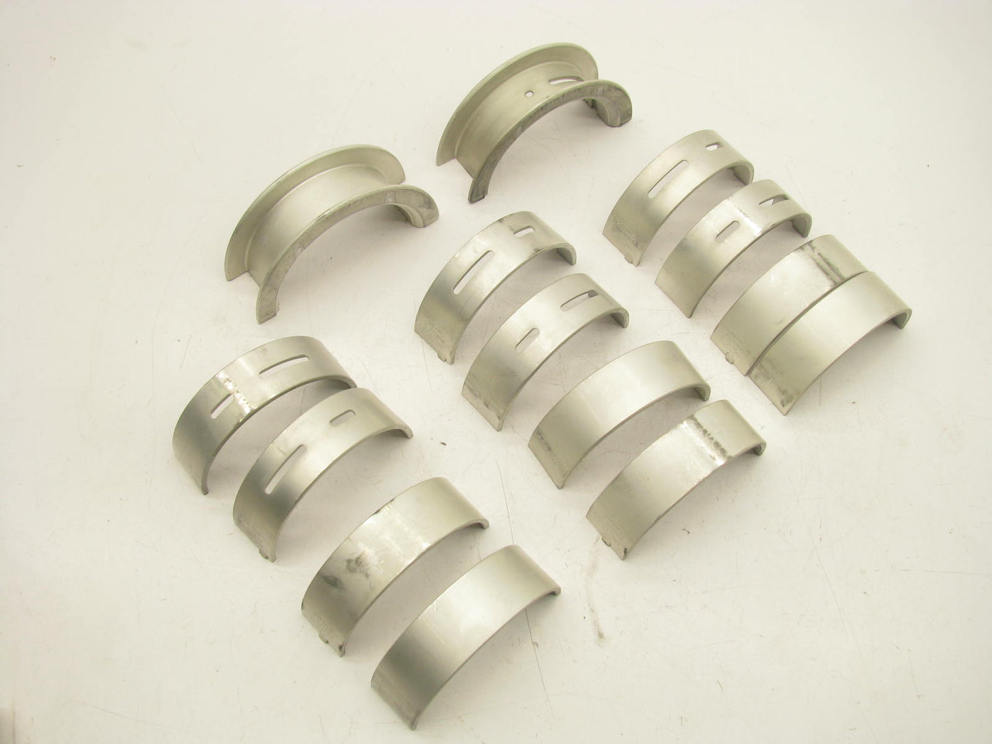 Napa 7042M Engine Main Bearings - Standard 1985-1995 Ford 6.6L 7.8L FTO Diesel