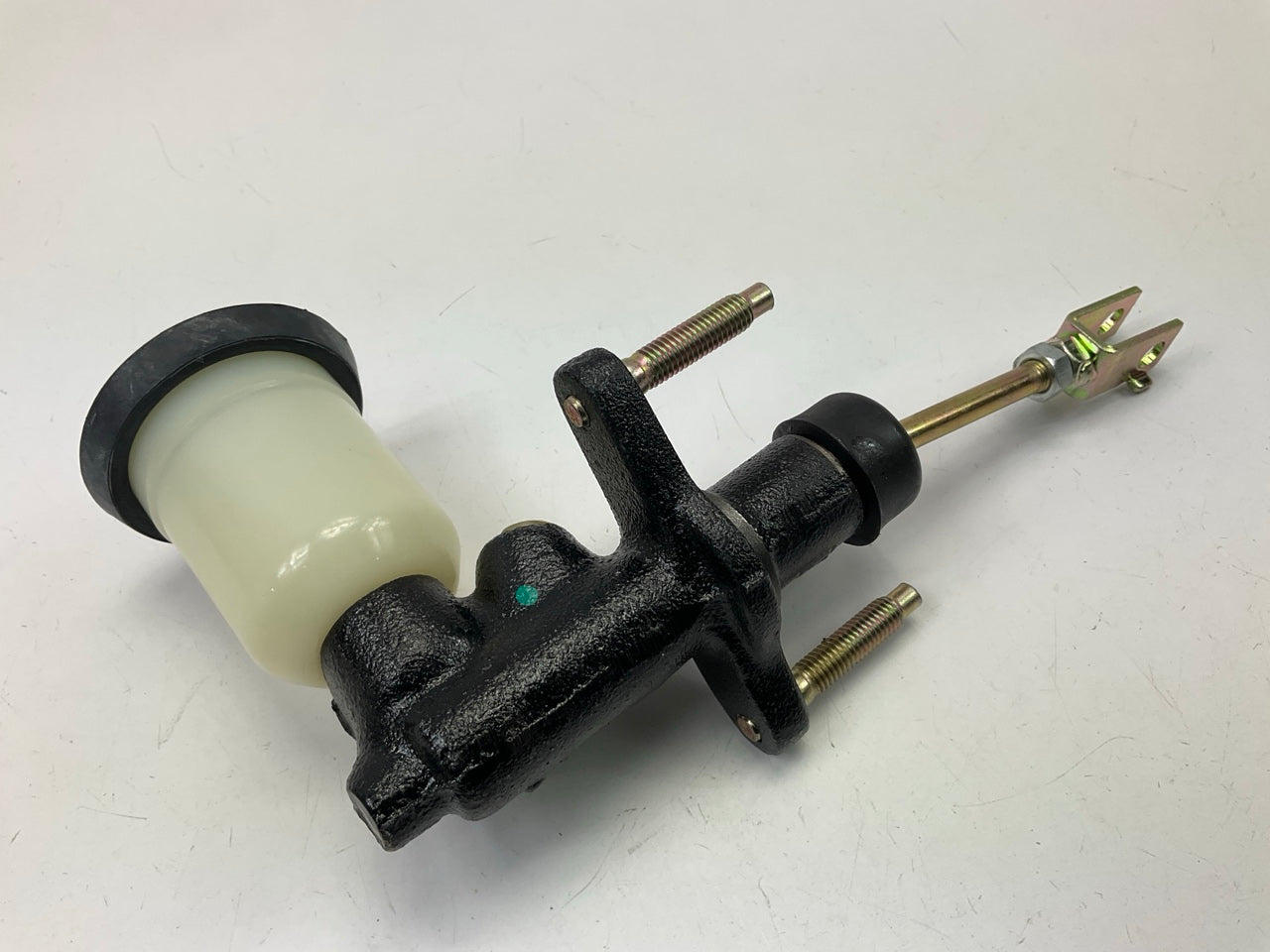 Napa 72184 Clutch Master Cylinder For 1988-1989 Toyota Corolla, 1989-90 Prizm