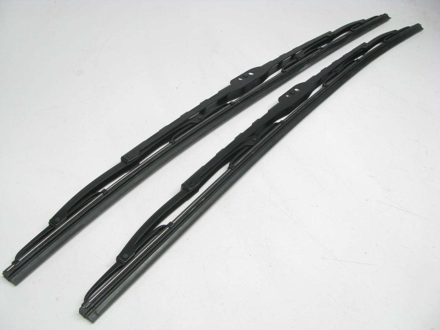 (x2) Napa 762-2287 Front Storm Vision Windshield Wiper Blade - 28''