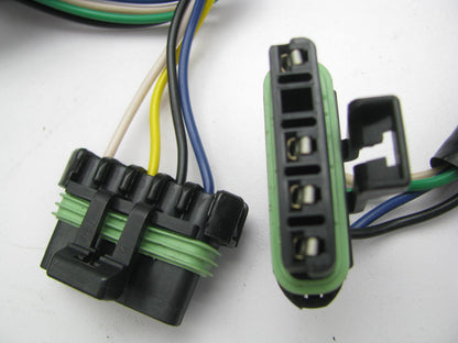 Napa (Signal-Stat) 9466 Tail Light Metri-Pack Cross-Over Harness