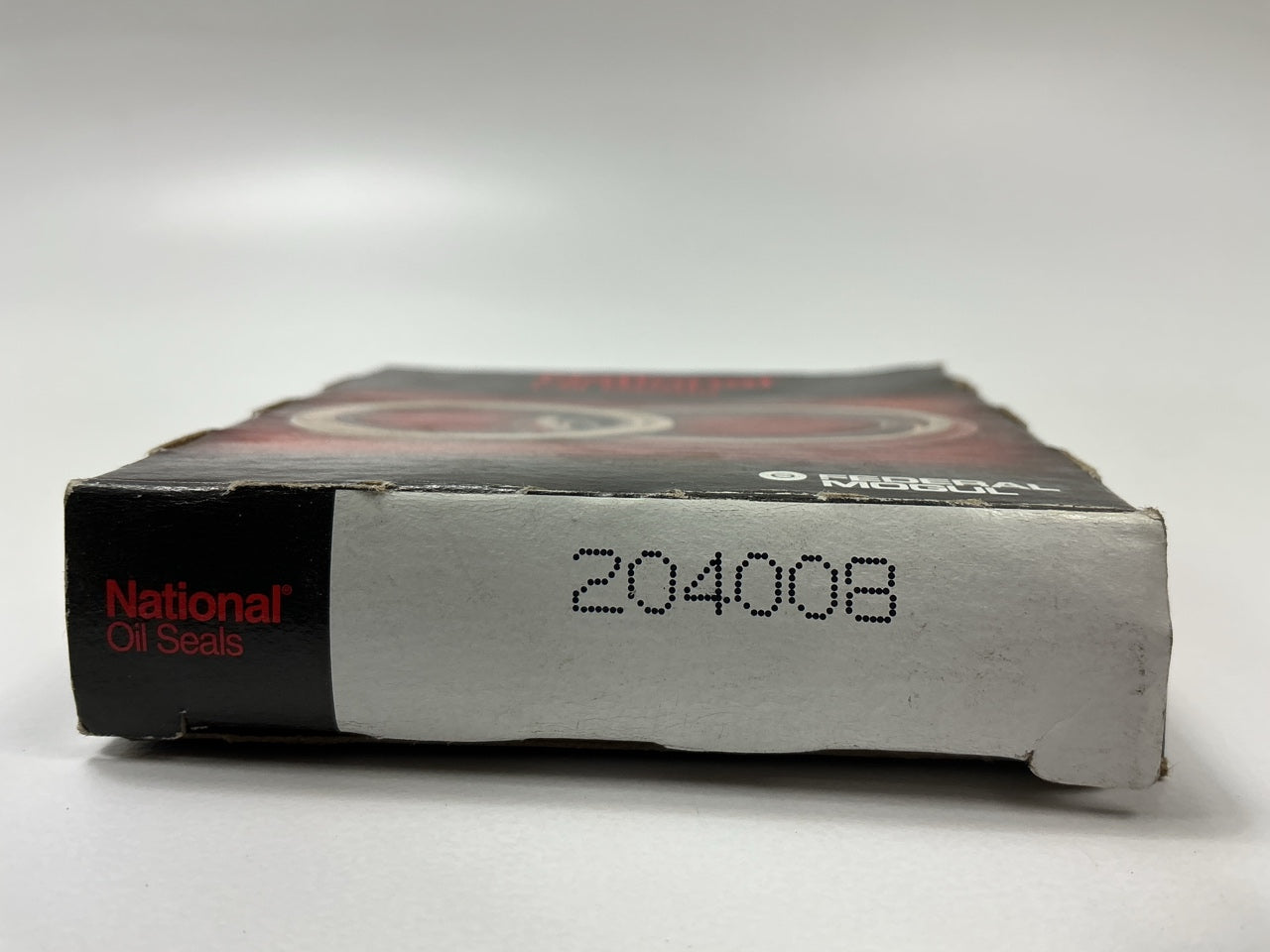 National 204008 Oil Seal - 2.332'' OD X 1.687'' ID X 0.500'' Wide