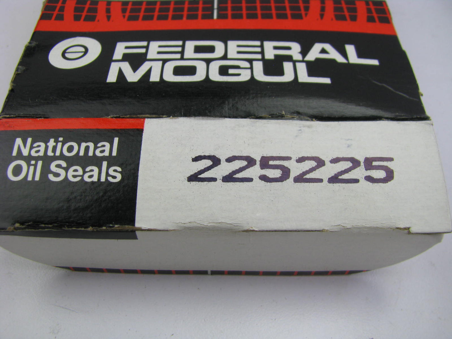 National 225225 Wheel Oil Seal