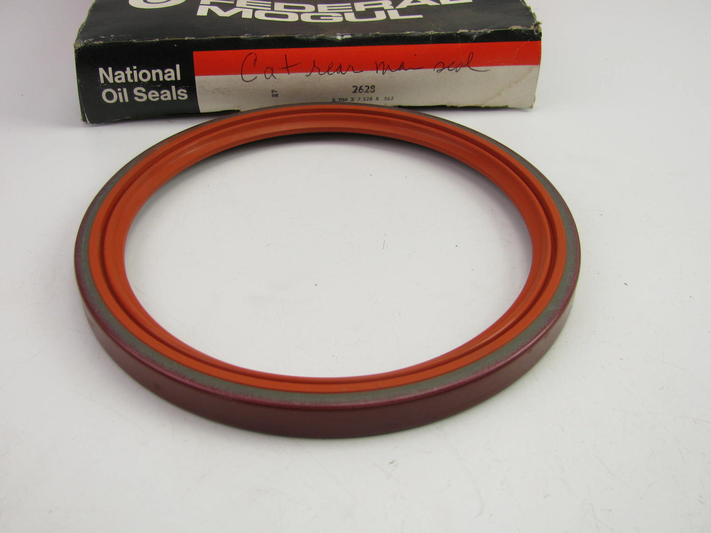National 2628 Oil Seal - 7.328'' OD X 6.204'' ID X 0.562'' Width - 62000