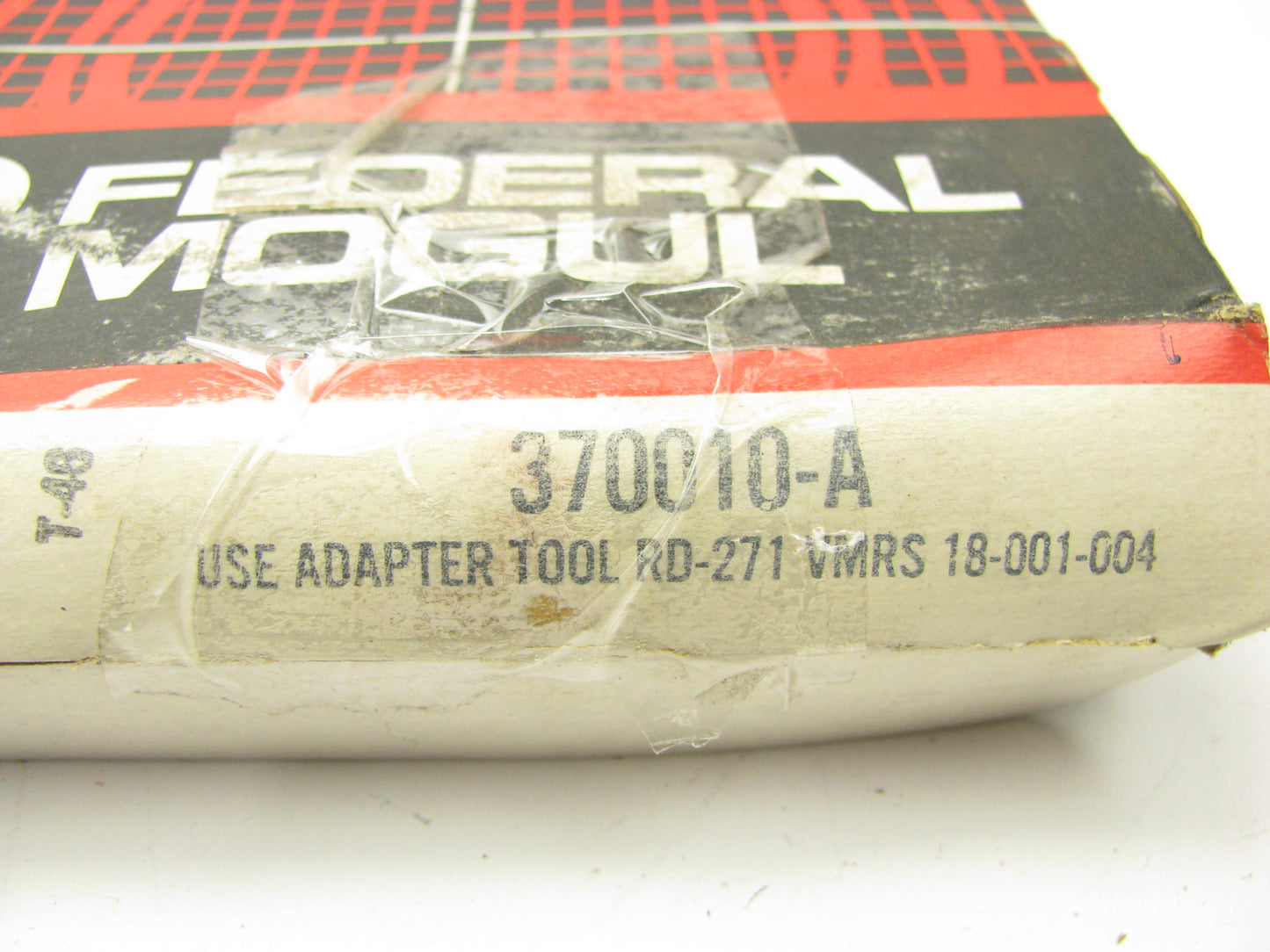 (2) National 370010A Front Wheel Seal For 1998-1999 Freightliner MT45