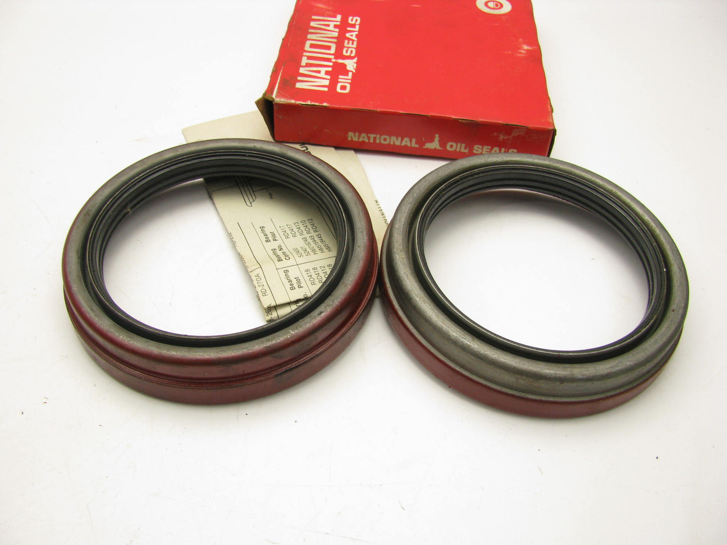 (2) National 370015A Front Wheel Seal - 5.381'' OD X 4.000'' ID X 1.000''