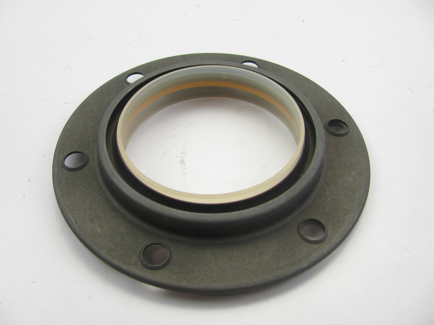 National 39865 Oil Seal - 6.220'' OD X 3.543'' ID X 0.562'' Wide
