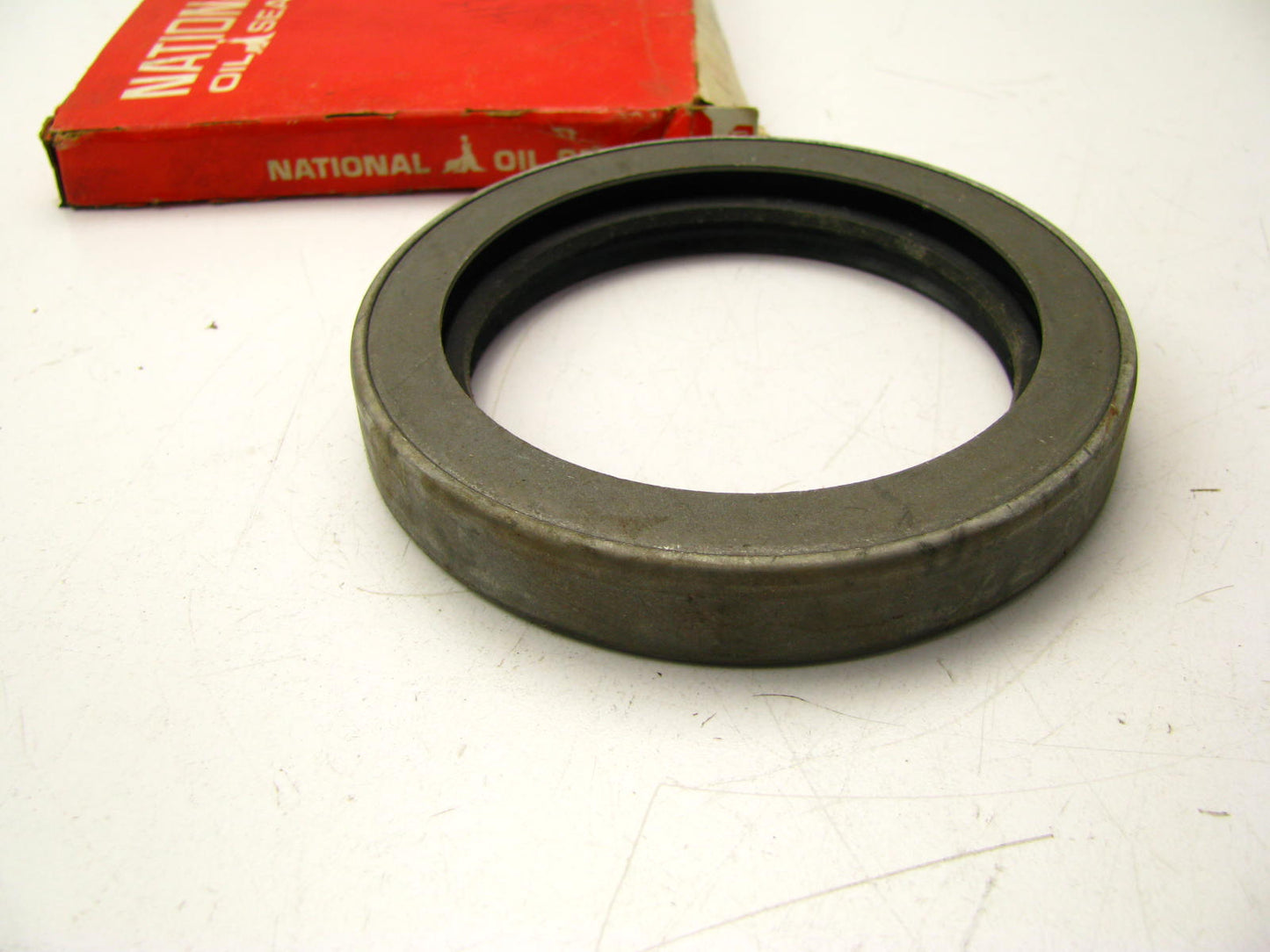 National 415016N Multi Purpose Oil Seal - 4.249'' OD X 3.125'' ID X .625'' Wide