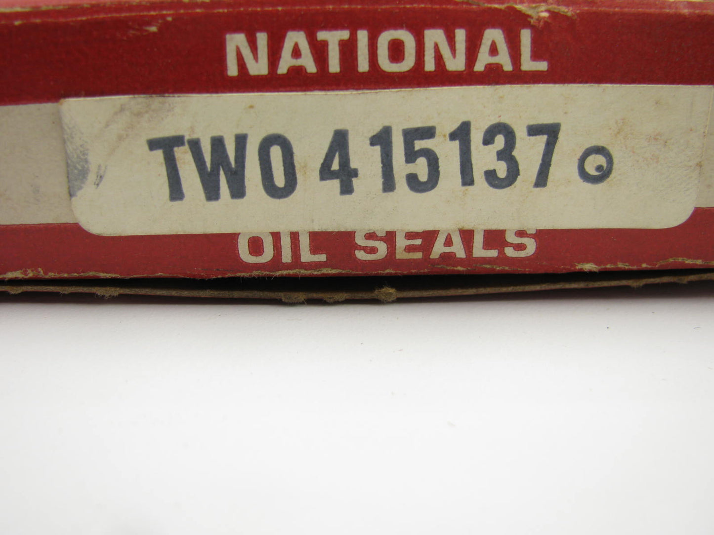 (2) National 415137 Rear Wheel Seal for 1988-1991 Ford F Super Duty