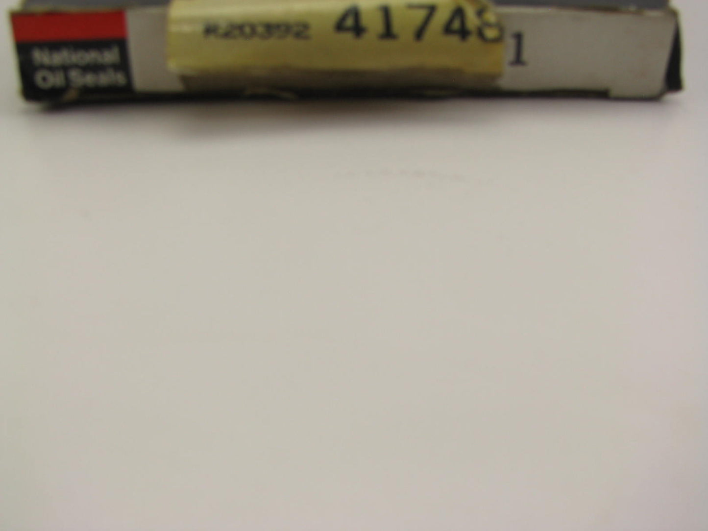 National 417481 Oil Seal - 3.750'' OD X 2.562'' ID X 0.375'' Wide