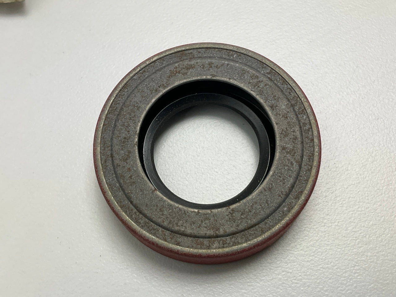 National 451082 Wheel Oil Seal - 1.878'' OD X 0.968'' ID X 0.437'' Wide