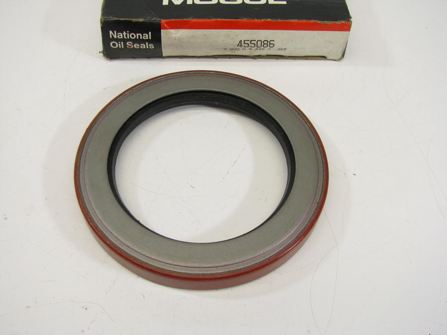 National 455086 Rear Wheel Seal - 4.249'' OD X 3.000 ''ID X 0.468'' - 30033