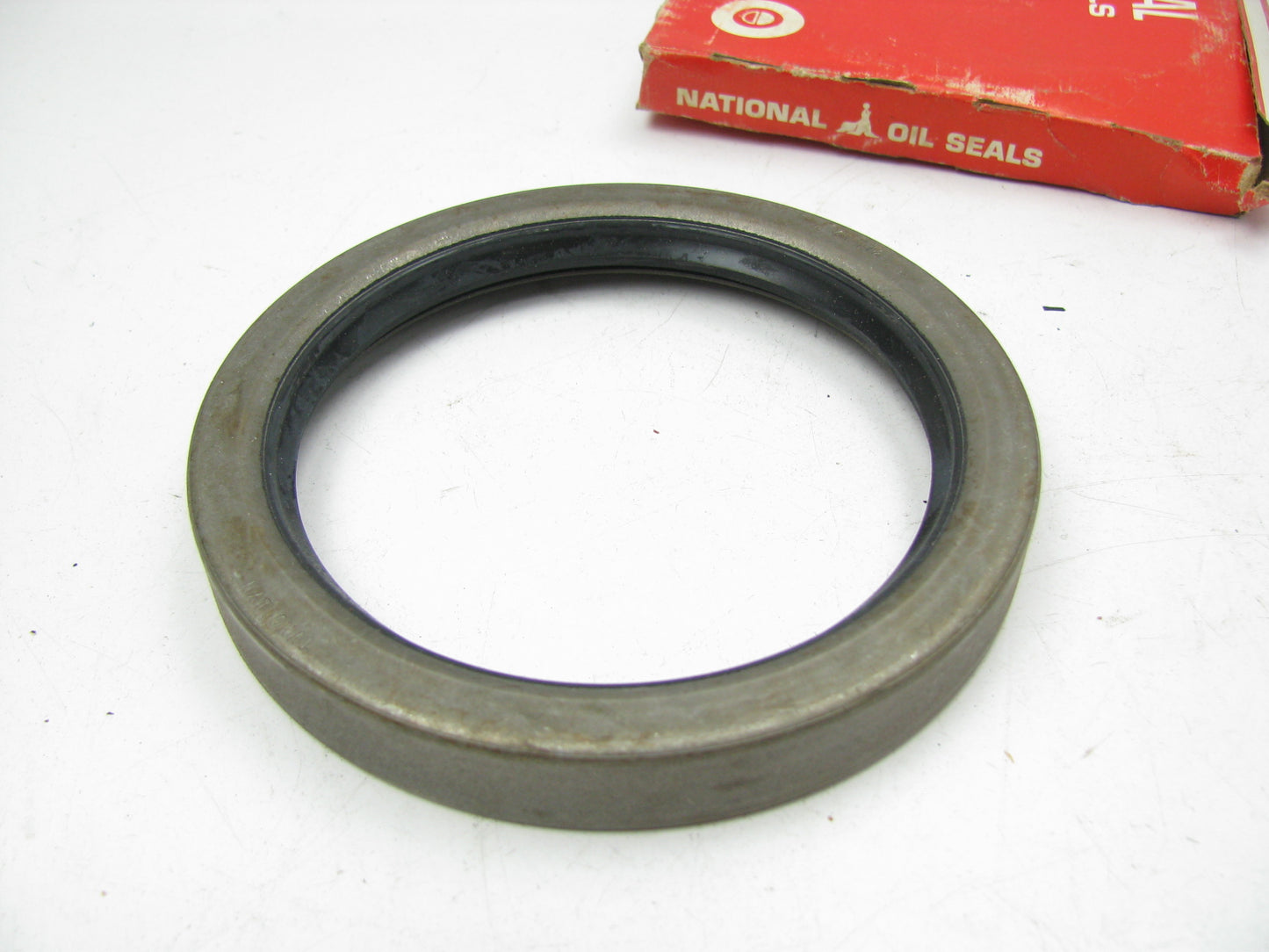 National 455172 Oil Seal - 4.631'' OD X 3.625'' ID X 0.438'' - 36185
