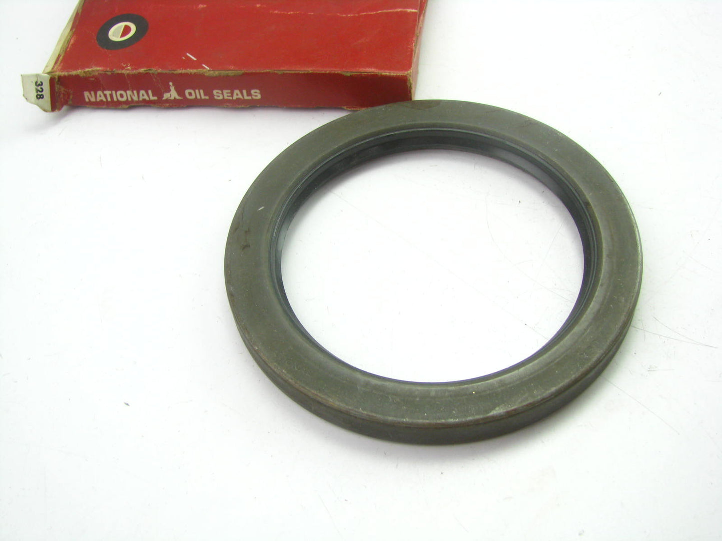 National 455191 Wheel Hub Seal - 5.256'' OD X 3.938'' ID X 0.438'' Wide - 39320